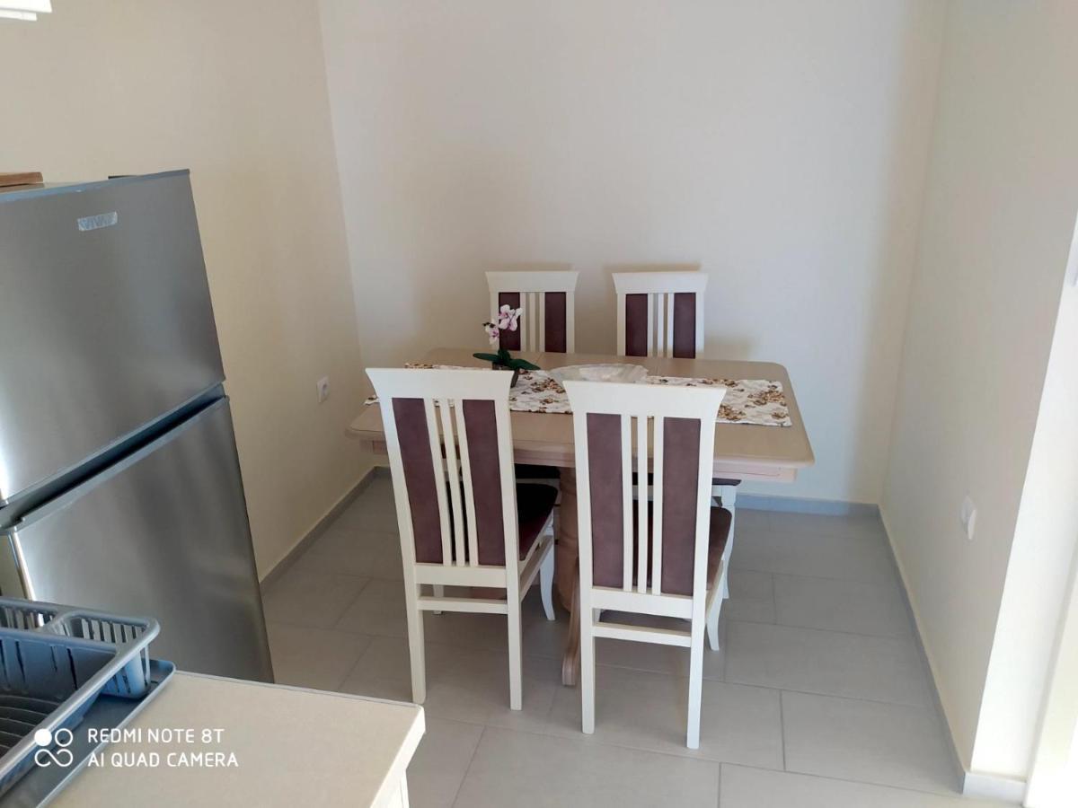Apartmani Popovic V&A Tivat Exterior foto